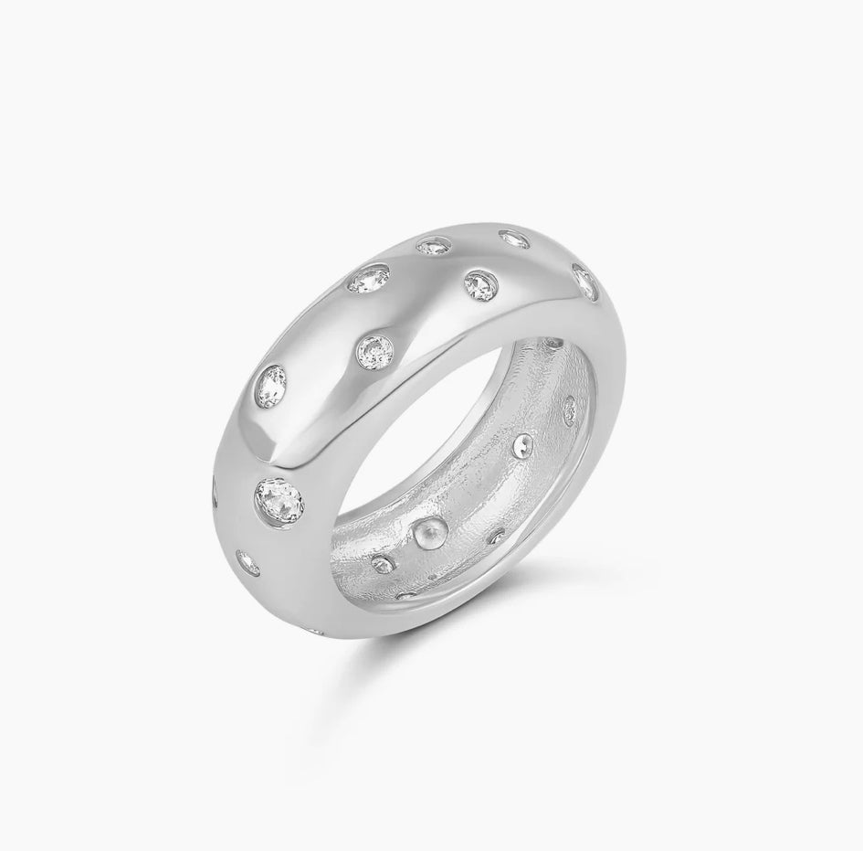 SILVER SCATTER SET DOME RING