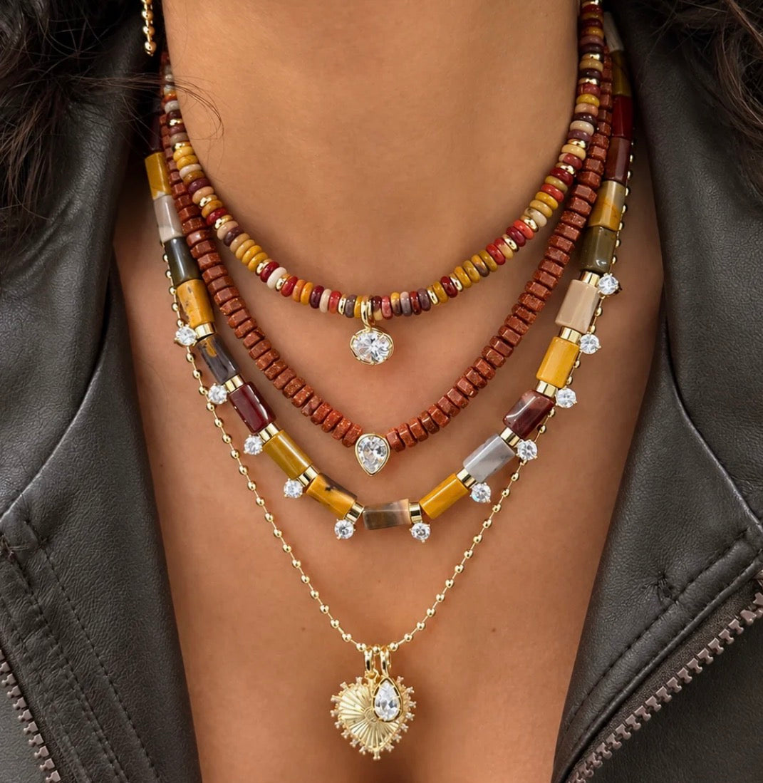CINNAMON MUSE NECKLACE
