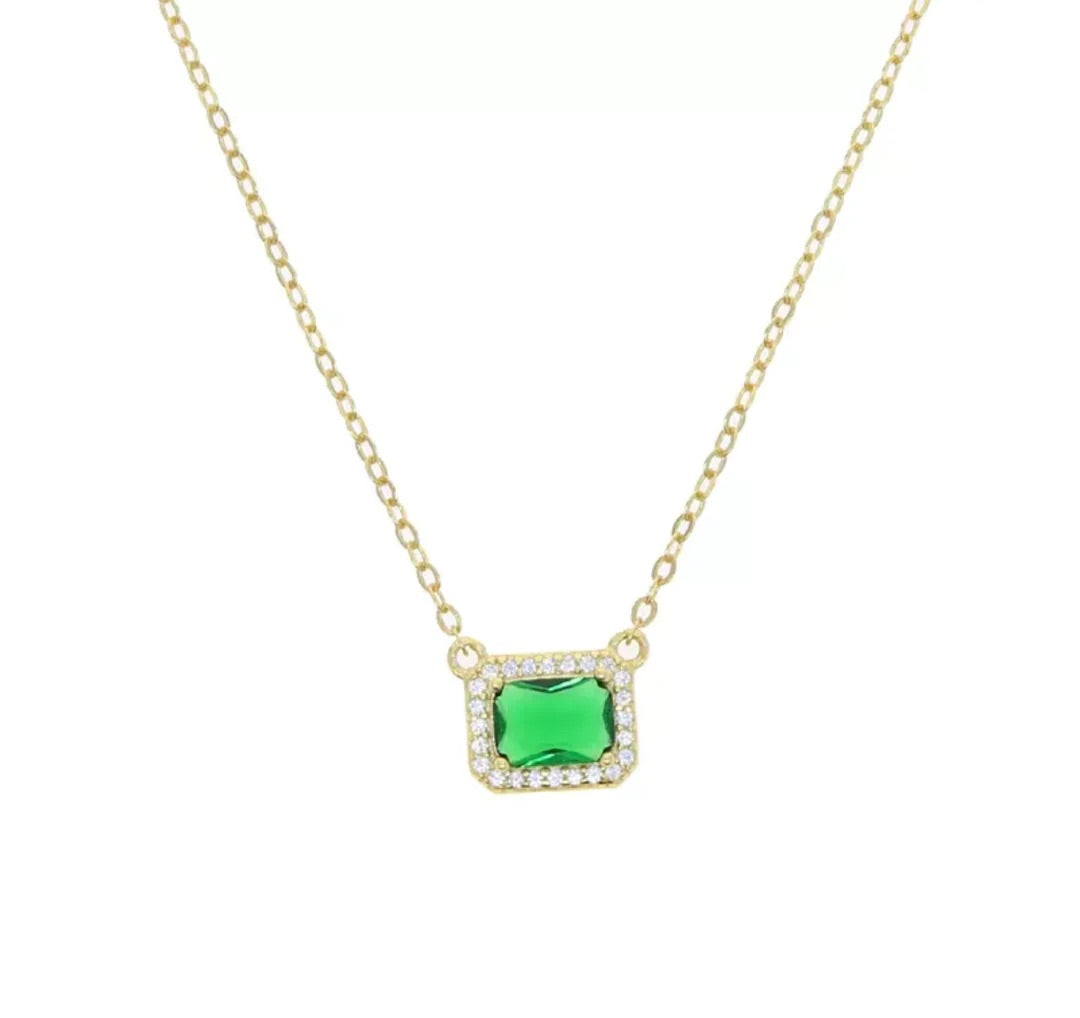 EMERALD STONE NECKLACE