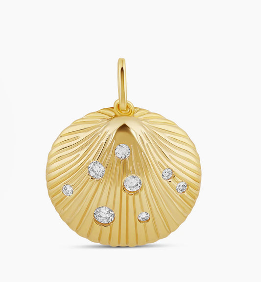 FLUTED SHELL CHARM