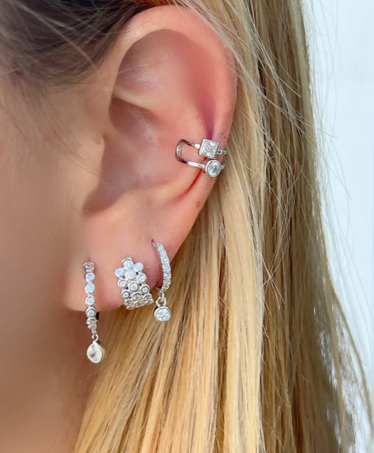 SILVER BEZEL DROP HUGGIES