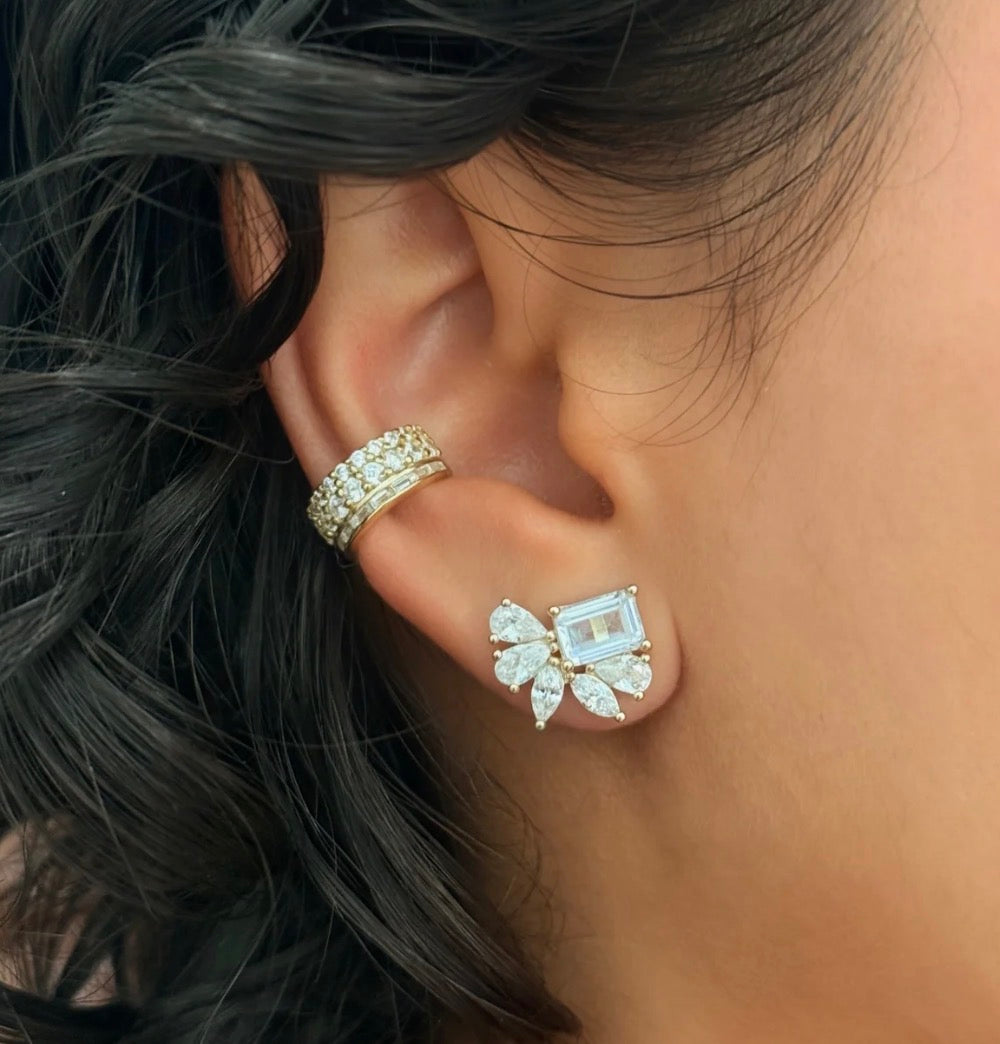 RADIANT BLOOM STUD EARRINGS